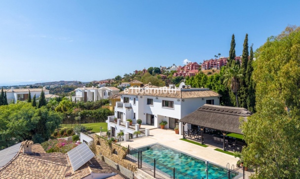 Villa - Resale - Benahavís - Benahavís Centro