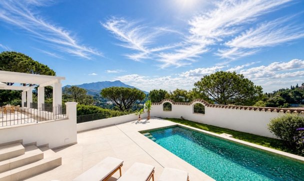 Villa - Resale - Benahavís - El Madroñal