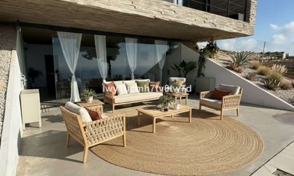 Villa - Resale - Benalmadena - Benalmadena Centro
