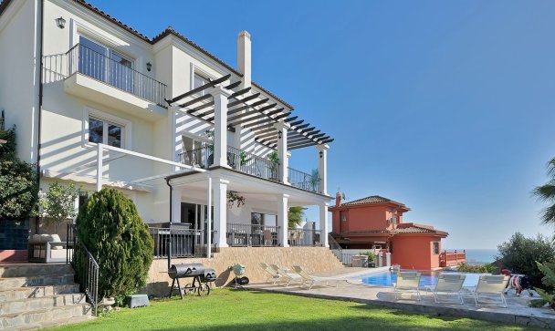 Villa - Resale - Benalmadena - Benalmadena Centro