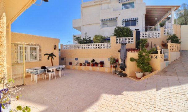 Villa - Resale - Benidorm - Benidorm Centro