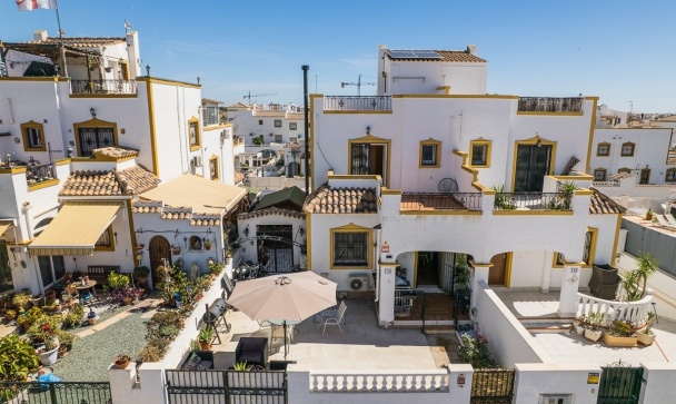 Villa - Resale - Benidorm - Urb Entre Naranjos