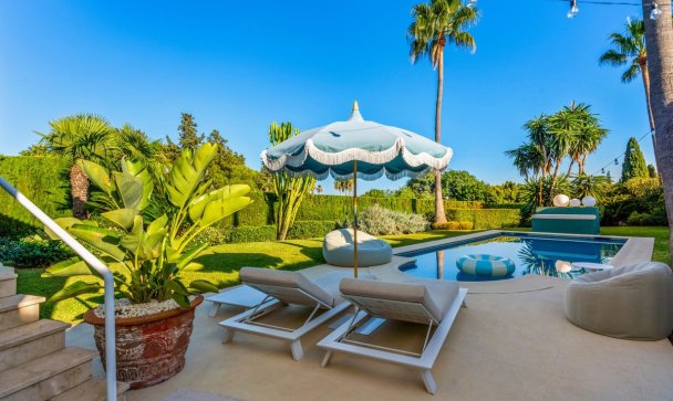 Villa - Resale - El Paraiso - El Paraiso