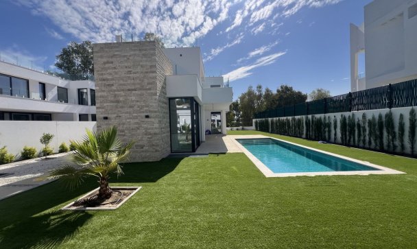 Villa - Resale - Estepona - Atalaya