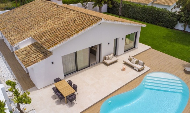Villa - Resale - Estepona - Atalaya