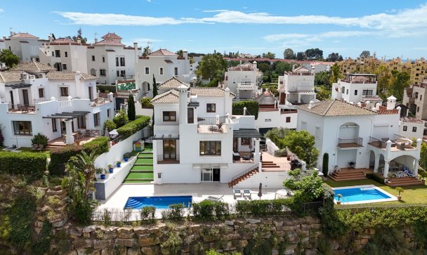 Villa - Resale - Estepona - Estepona Centro