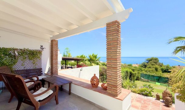 Villa - Resale - Estepona - Estepona Centro