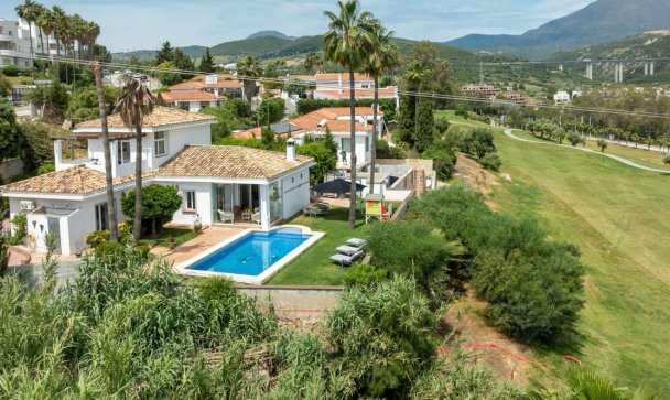 Villa - Resale - Estepona - Estepona Centro