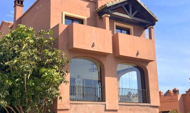 Villa - Resale - Estepona - Estepona Centro
