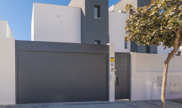Villa - Resale - Estepona - Estepona Centro