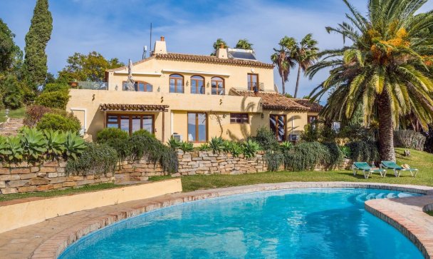 Villa - Resale - Estepona - Estepona Centro