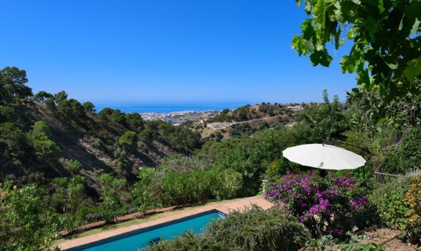 Villa - Resale - Estepona - Estepona Centro