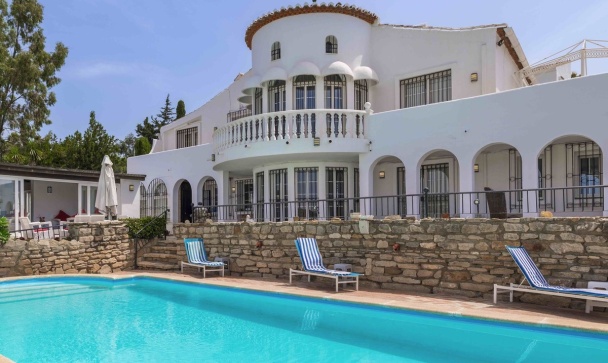 Villa - Resale - Estepona - Estepona Centro