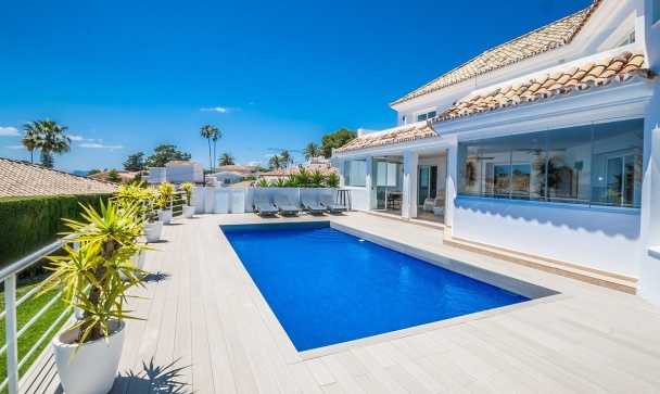 Villa - Resale - Estepona - Estepona Centro