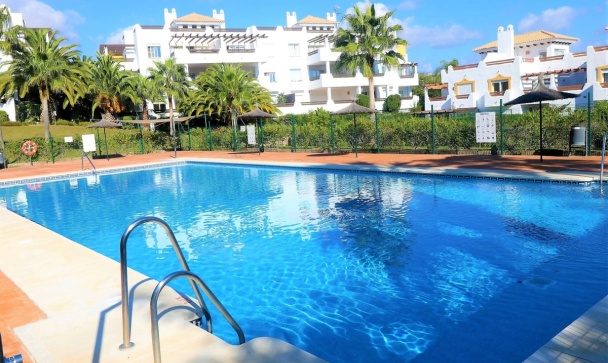 Villa - Resale - Estepona - Estepona Centro