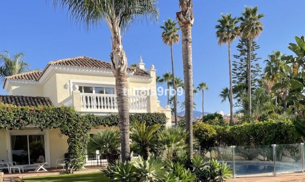 Villa - Resale - Estepona - New Golden Mile