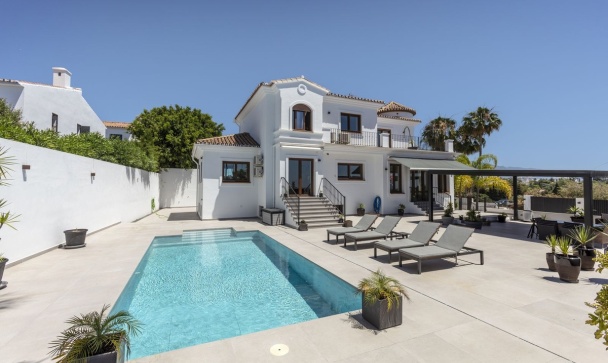 Villa - Resale - Estepona - RSM-72740