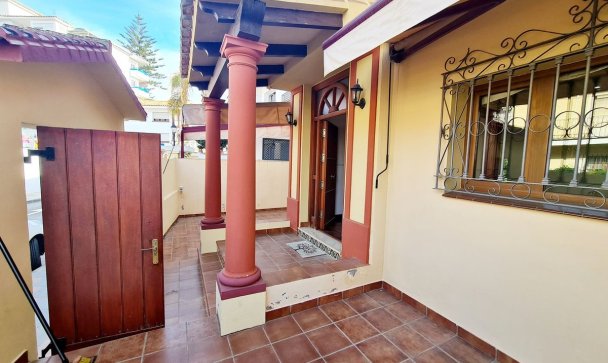 Villa - Resale - Fuengirola - Fuengirola Centro