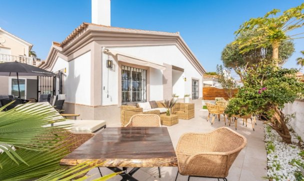 Villa - Resale - Manilva - La Duquesa