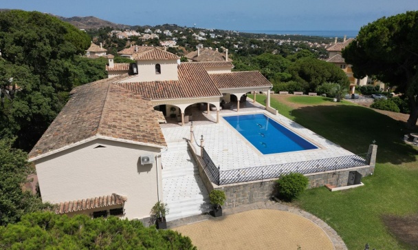Villa - Resale - Marbella - Elviria