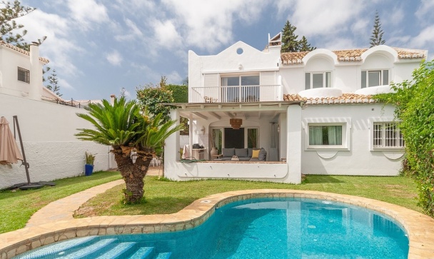 Villa - Resale - Marbella - Elviria