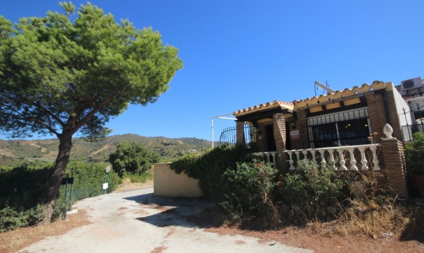 Villa - Resale - Marbella - Elviria