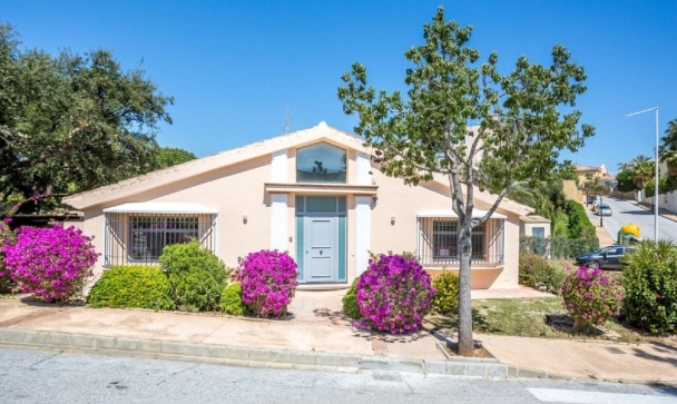 Villa - Resale - Marbella - Elviria