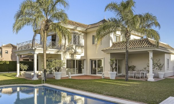 Villa - Resale - Marbella - Guadalmina Alta