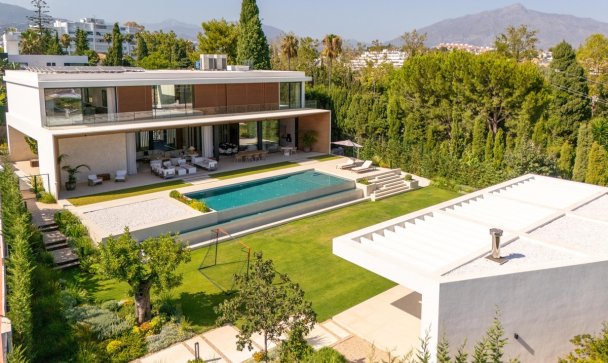 Villa - Resale - Marbella - Guadalmina Alta