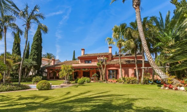 Villa - Resale - Marbella - Guadalmina Alta