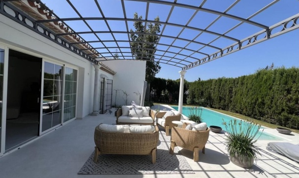 Villa - Resale - Marbella - Guadalmina Alta