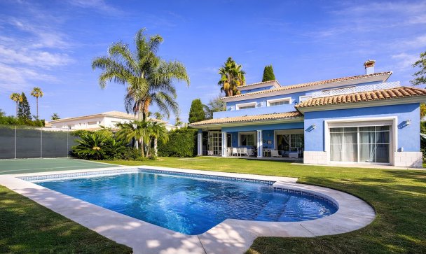 Villa - Resale - Marbella - Guadalmina Baja