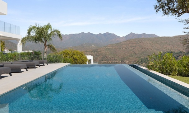 Villa - Resale - Marbella - La Mairena