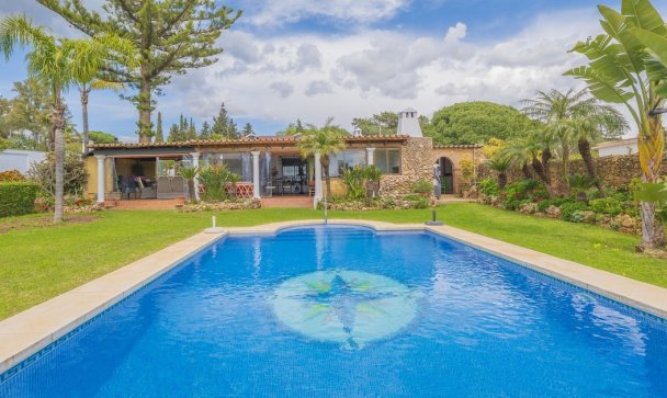 Villa - Resale - Marbella - Las Chapas