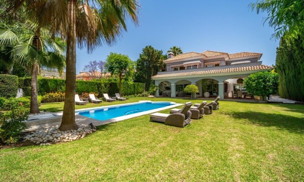 Villa - Resale - Marbella - Nueva Andalucía