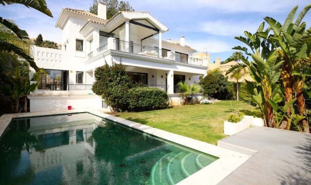 Villa - Resale - Marbella - Nueva Andalucía