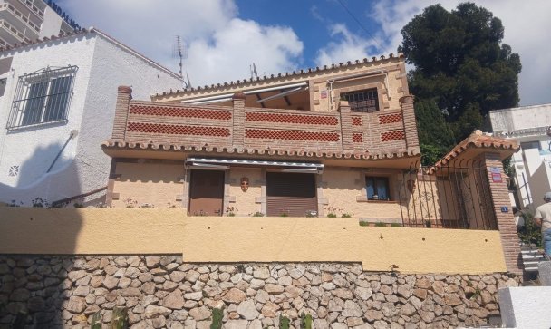 Villa - Resale - Marbella - Nueva Andalucía