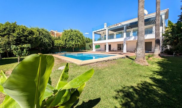 Villa - Resale - Marbella - Nueva Andalucía