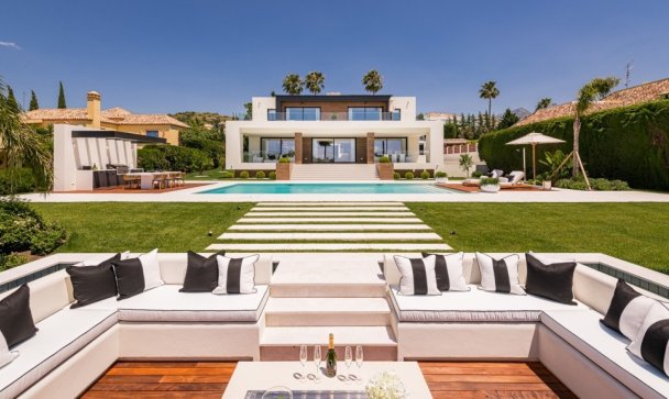 Villa - Resale - Marbella - Nueva Andalucía