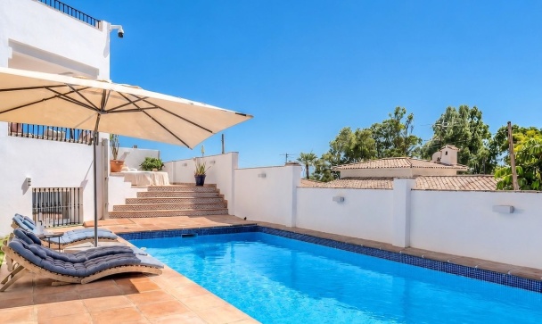 Villa - Resale - Marbella - Nueva Andalucía