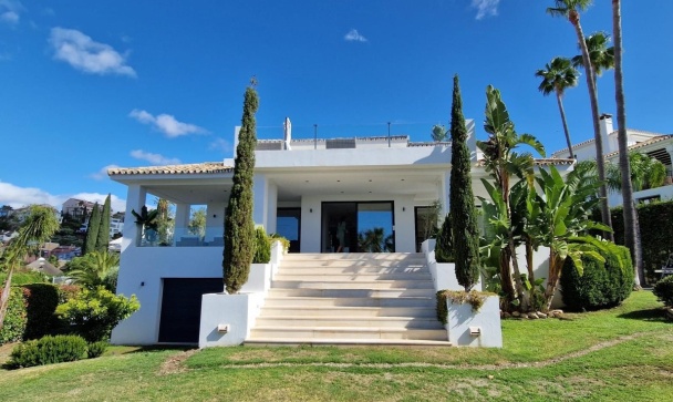 Villa - Resale - Marbella - Nueva Andalucía