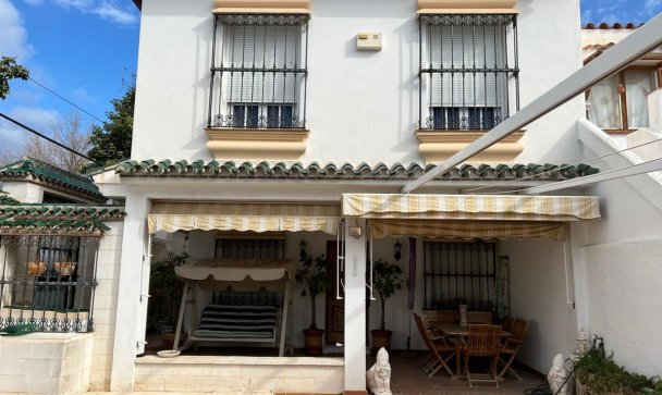 Villa - Resale - Marbella - Nueva Andalucía