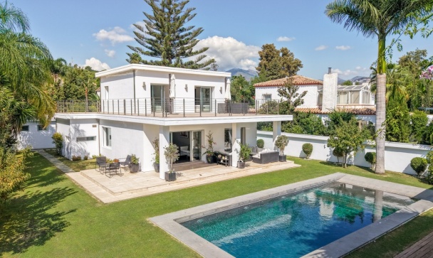 Villa - Resale - Marbella - Nueva Andalucía
