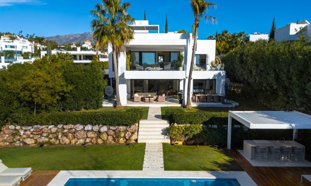 Villa - Resale - Marbella - Nueva Andalucía