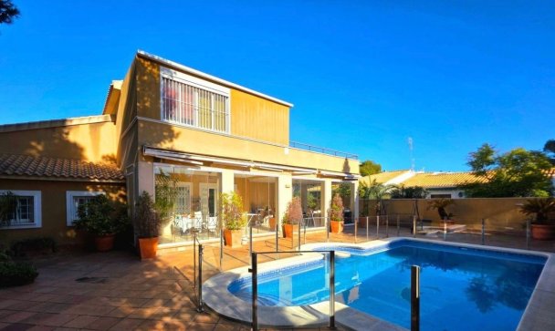 Villa - Resale - Orihuela - Campoamor