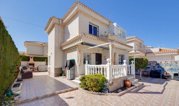 Villa - Resale - Orihuela - Orihuela Costa