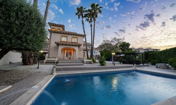 Villa - Resale - Orihuela - Orihuela Costa