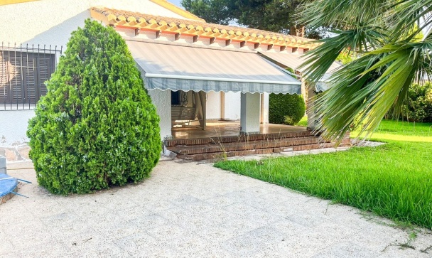 Villa - Resale - Orihuela - Punta Prima