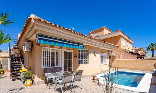 Villa - Resale - Orihuela - Punta Prima