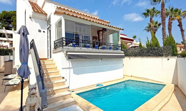 Villa - Resale - Orihuela - Villamartin